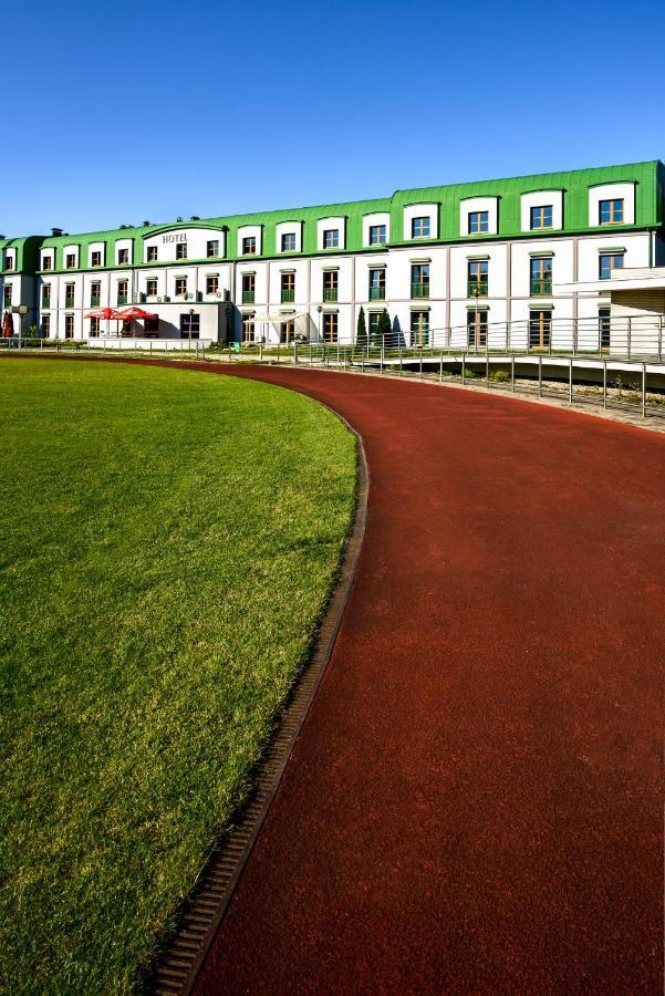 Hotel Anton By Dns Прушкув Экстерьер фото