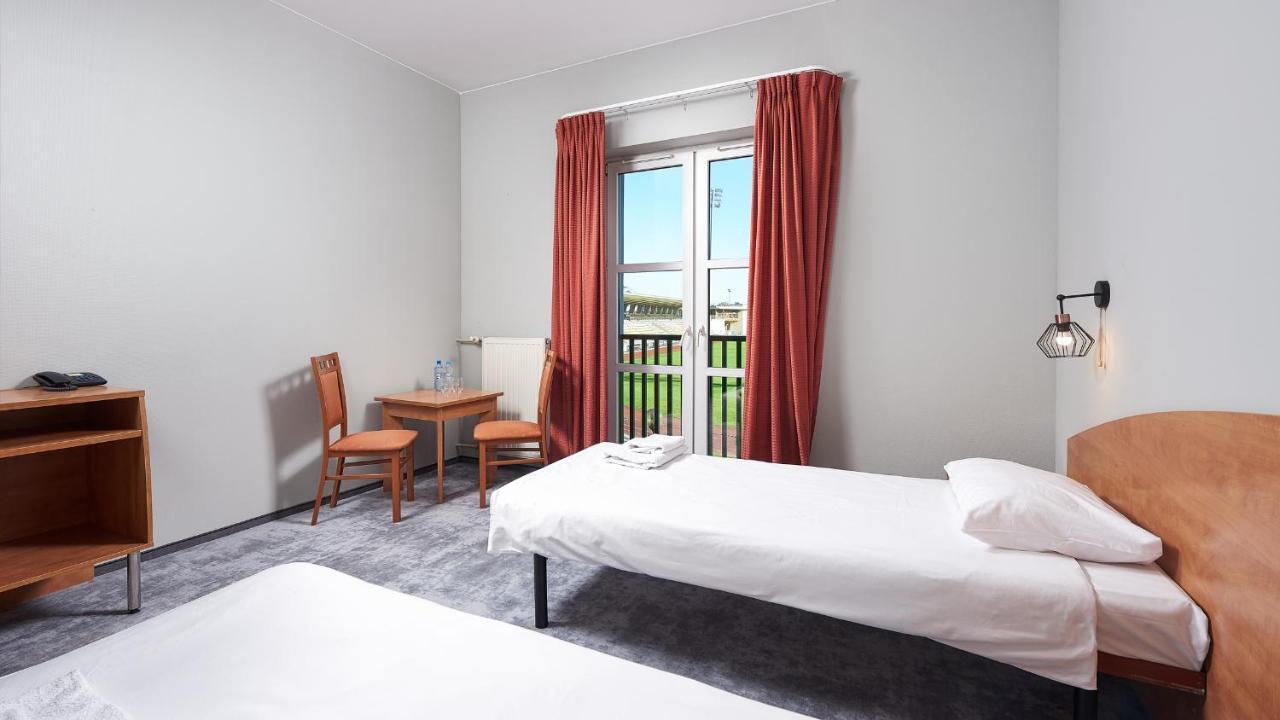Hotel Anton By Dns Прушкув Экстерьер фото